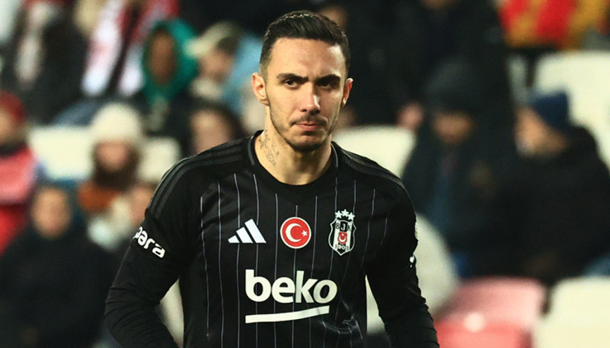 Beşiktaşa Emirhan Topçudan kötü haber
