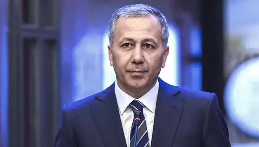 Bakan Yerlikaya: 120 göçmen kaçakçılığı organizatörü, 519 düzensiz göçmen yakalandı