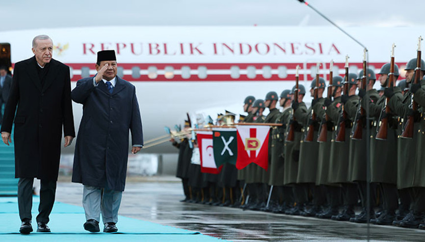 Cumhurbaşkanı Erdoğan, Endonezya Cumhurbaşkanı Subianto’yu resmi törenle karşıladı