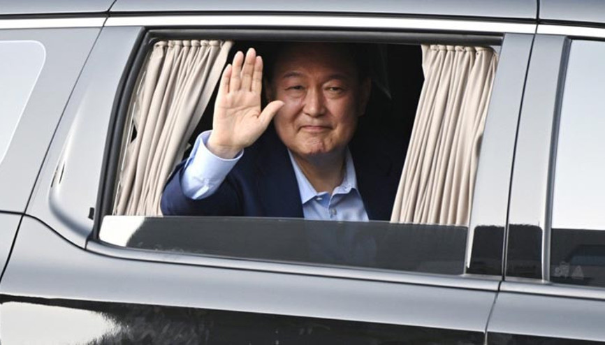 Güney Kore Devlet Başkanı görevden alındı: Başkanlık konutundan ayrıldı