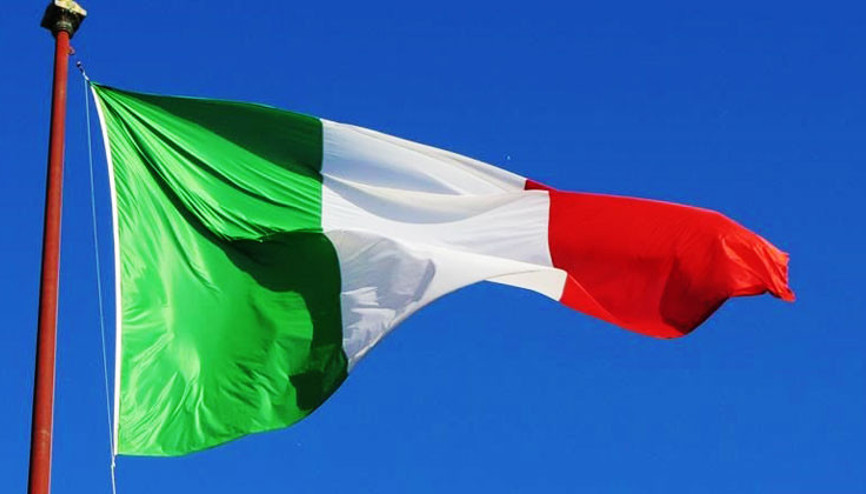 İtalya’nın sınır dışı ettiği düzensiz göçmenler Arnavutluk’a ulaştı