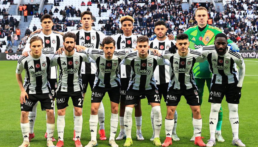Beşiktaş-Başakşehir maçında Ernest Muçi sakatlandı