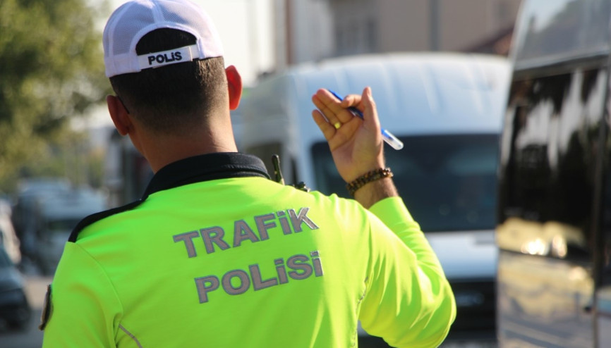 Bakan Yerlikaya: 497 bin 591 sürücüye işlem yapıldı