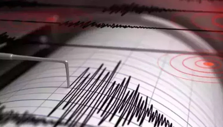 Vanda peş peşe 3 deprem