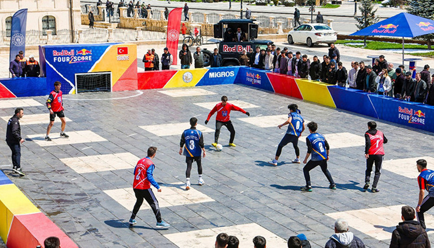 Red Bull Four 2 Score’da İlk Eleme Geride Kaldı