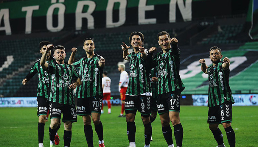 Kocaelispor 7 golle kazandı, Süper Lige 1 adım kaldı