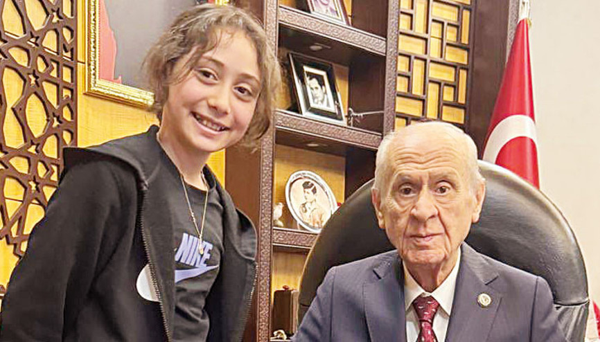 Ahen istedi, Bahçeli ‘Roblox’a el attı