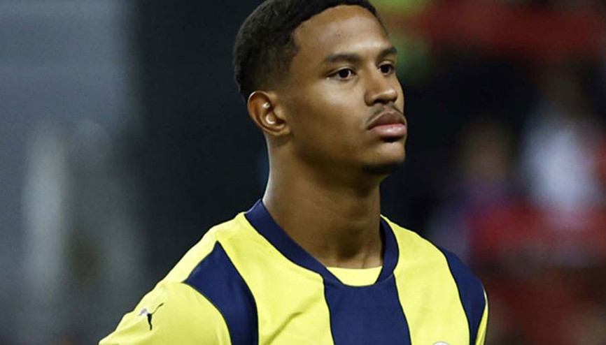 Fenerbahçede Jo gitti, Oosterwolde geldi