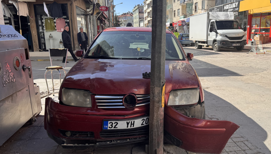 Yalvaçta kaza: 3 yaralı