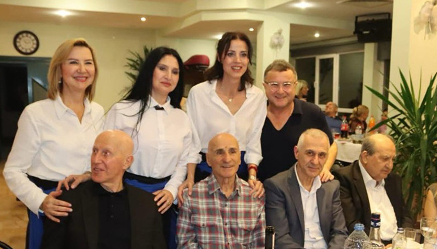 Marmara Üniversitesi mezunlarından usta sanatçılara ödül