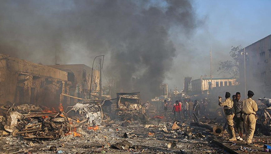 El Kaideye bağlı teröristler Somalide bir şehri işgal etti: Hükümet güçleri geri çekildi