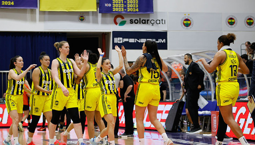 Fenerbahçe Opet, seride 1-0 öne geçti