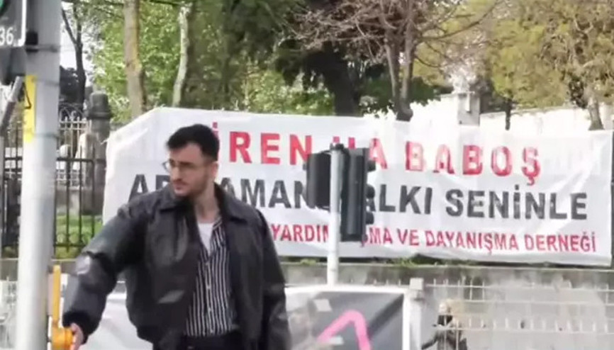 Sırrı Süreyya Önderin kaldığı hastanenin önüne pankartlar asıldı