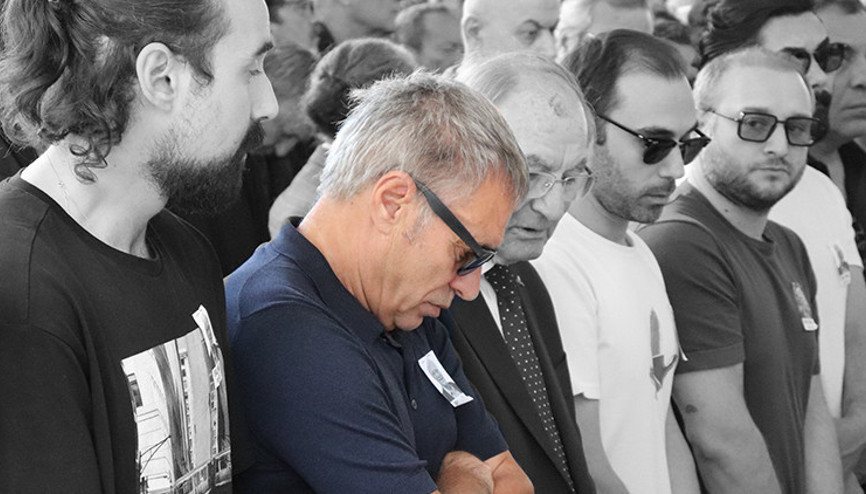 Ersun Yanalın babası son yolculuğuna uğurlandı