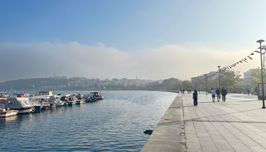 Çanakkale Boğazında gemi trafiği açıldı