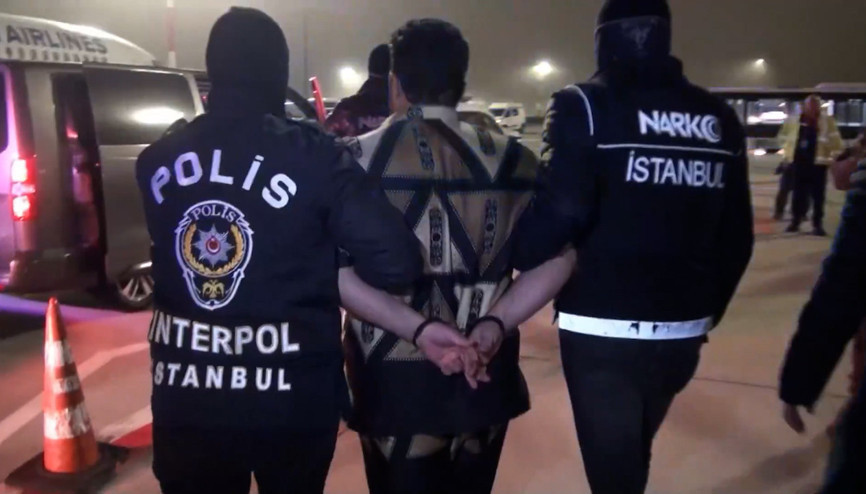 Kırmızı bültenle aranan 3 kişi yakalandı