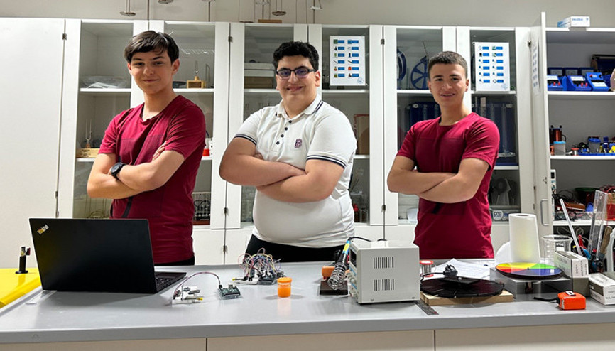 Liselilerin sağlık projesi Stanford’da birinci seçildi