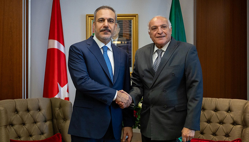 Dışişleri Bakanı Hakan Fidan, Cezayirli mevkidaşı ile bir araya geldi