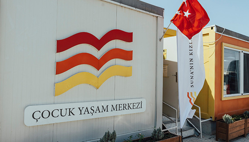 Deprem bölgesindeki “Suna’nın Kızları Çocuk Yaşam Merkezleri”ne destek sözü