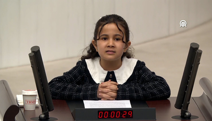 TBMM’ye Melike Sena Demirhan’ın sözleri damga vurdu Büyük alkış topladı