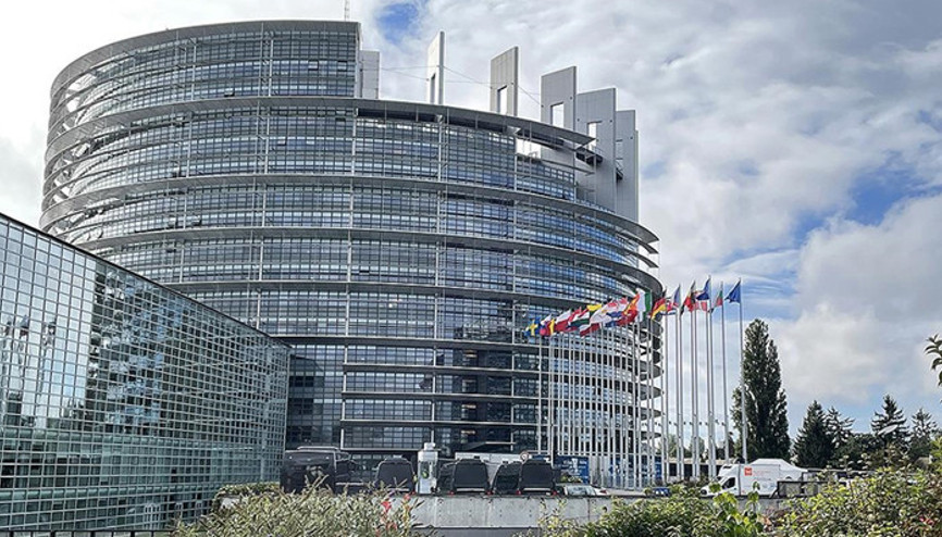 Le Pen davası AP bağlantılı yolsuzluk skandallarını yeniden gündeme getirdi