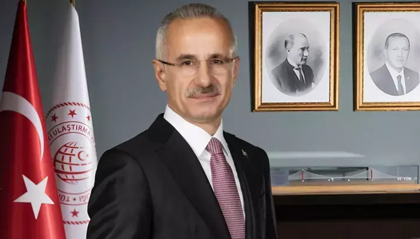 Bakan Uraloğlu: Operatörlerle toplantı yapılacak, şebekeye ani yüklenme oldu