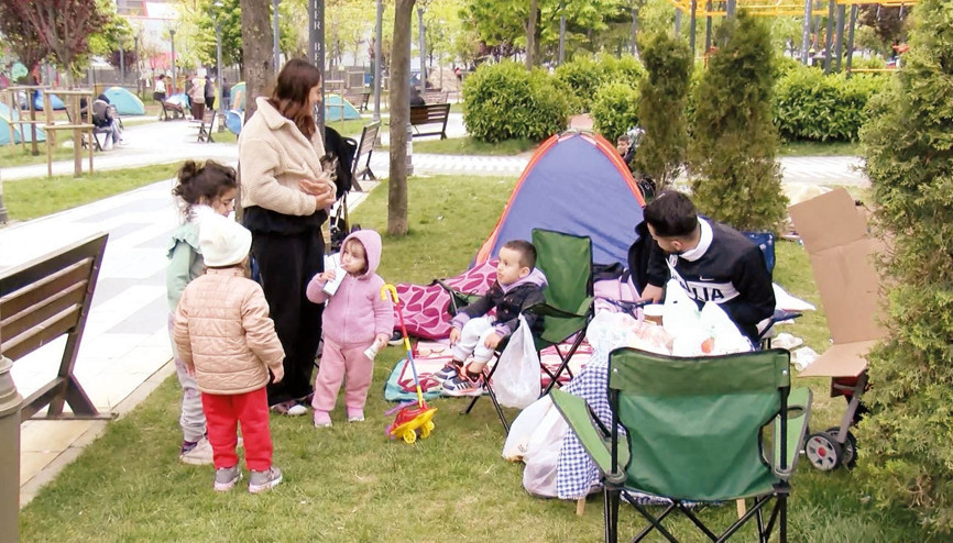 Uzmanlar uyardı: Çocuklara depremi nasıl anlatmalı
