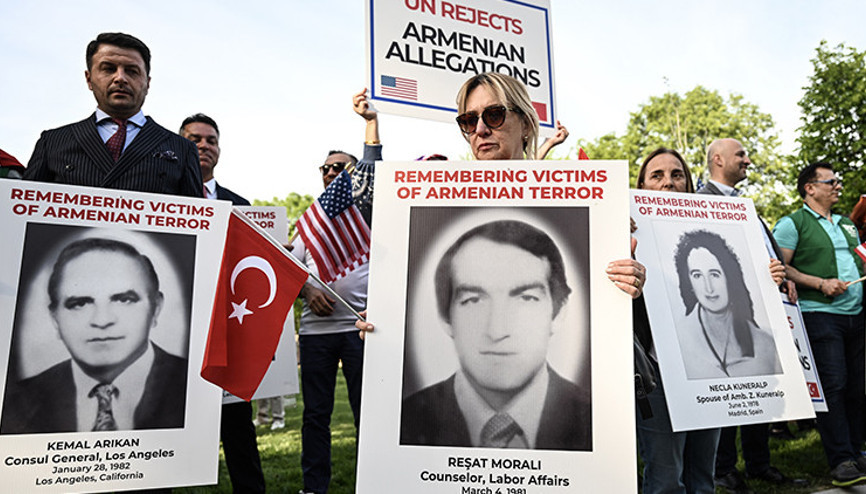 ABDde yaşayan Türkler Ermeni soykırımı iddialarını protesto etti