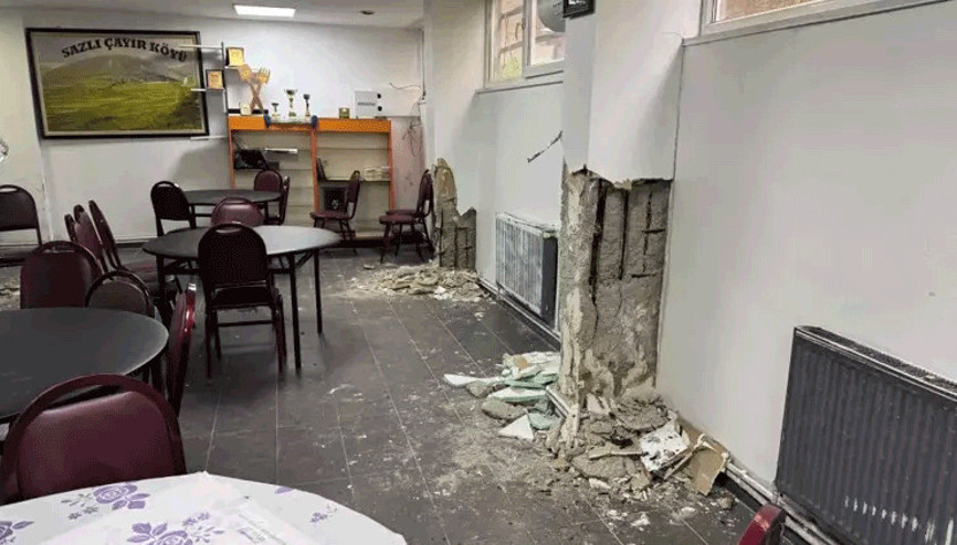 Küçükçekmecede 6,2lik depremde 6 katlı binanın kolanları patladı