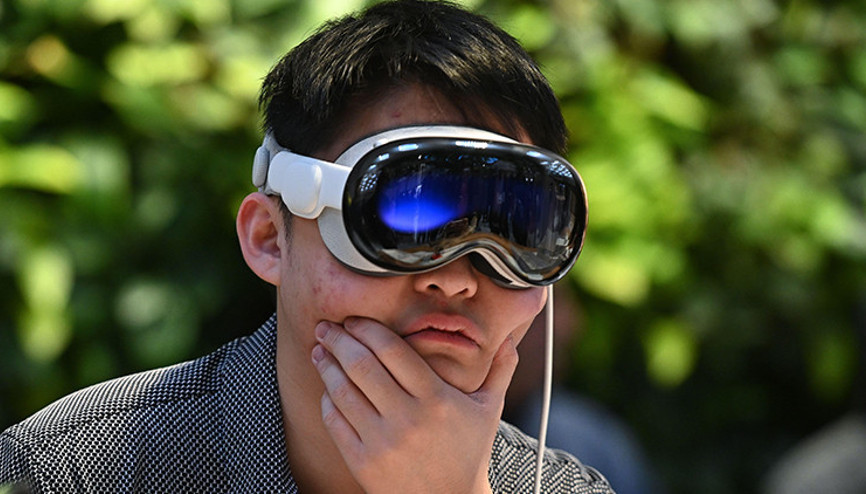 Apple Vision Air geliyor