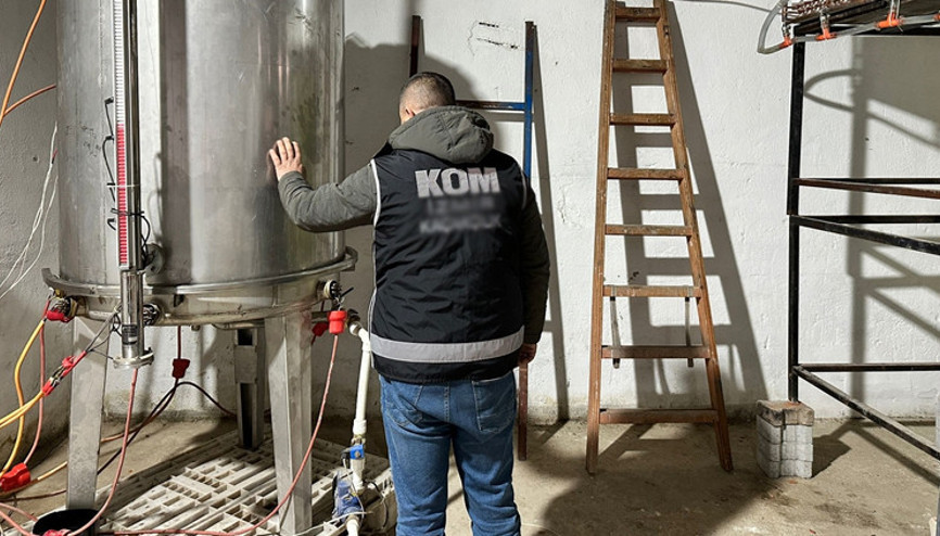 Türkiye tarihinin en büyüğü çökertildi Kurdukları fabrikada 11 yıldır üretim yapıyorlarmış