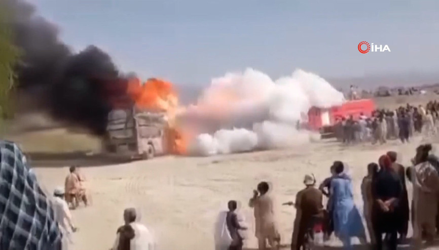 Pakistanda petrol tankeri patladı: 2 ölü, 56 yaralı