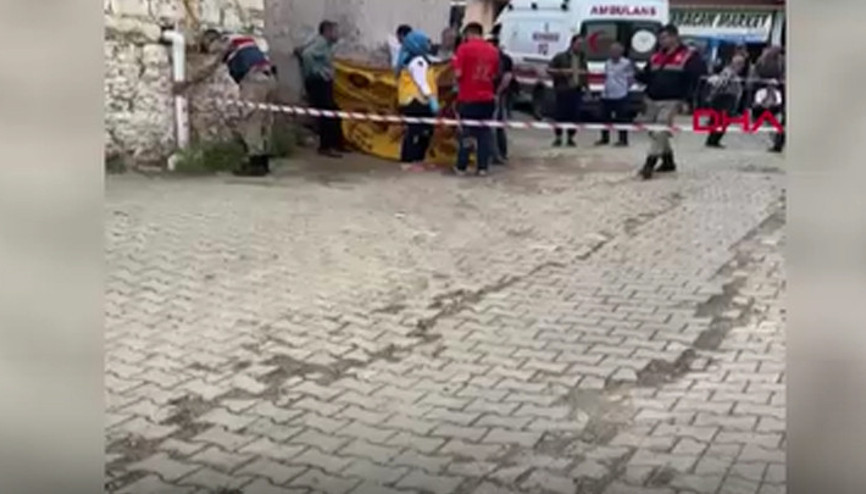 Kiliste kahreden kaza Otomobiliyle geri manevra yaparken hamile eşinin ölümüne neden oldu
