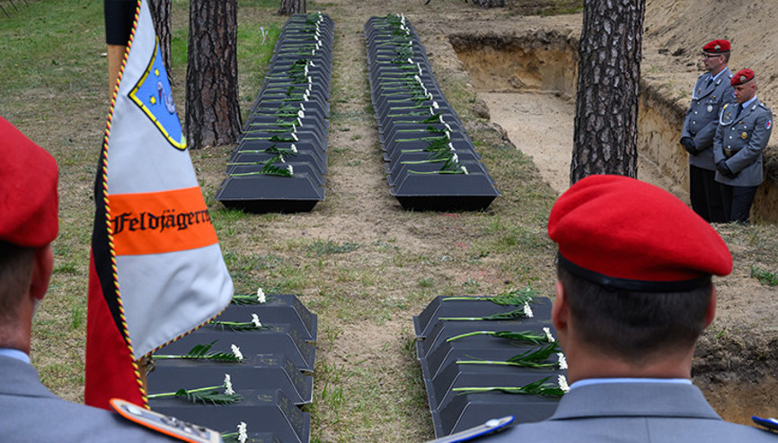 80 yıl sonra 107 kişi için cenaze töreni