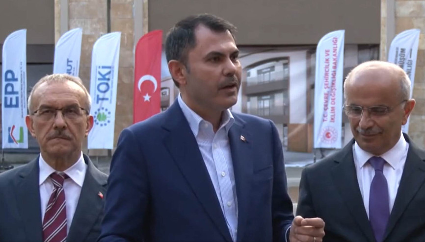 Bakan Kurumdan Malatyada açıklamalar: Özgür Beye tavsiyem beni diline dolayacağına o gözlerindeki bandı çıkarsın Bakan Kurumdan Malatyada açıklamalar: Özgür Beye tavsiyem beni diline dolayacağına o gözlerindeki bandı çıkarsın