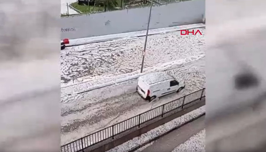 Ankarada sağanak ve dolu yağışı etkili oldu... Meteorolojiden yeni uyarı Ankarada sağanak ve dolu yağışı etkili oldu... Meteorolojiden yeni uyarı