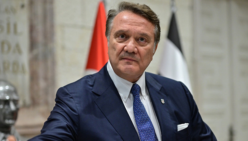 Beşiktaşta Hasan Arat ve Tevfik Yamantürke ihraç kararı