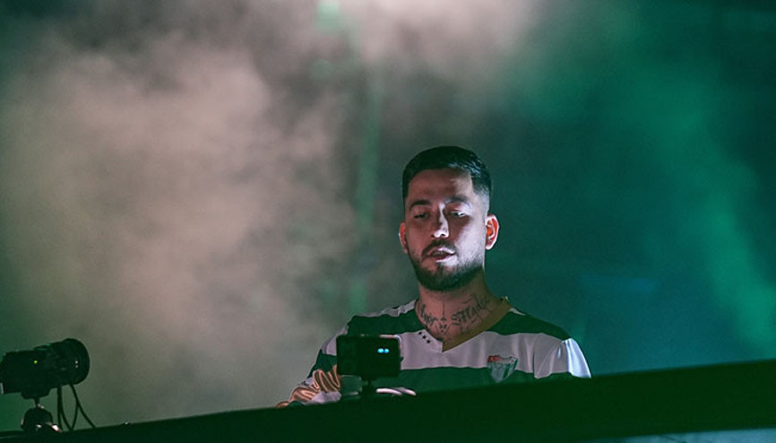 DJ Mahmut Orhan, Bursaspor yararına binlerce kişiye konser verdi