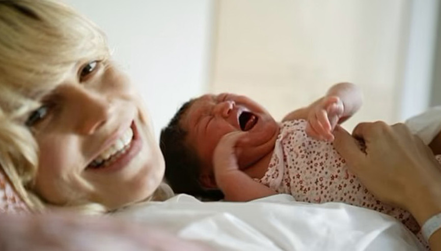 Hastane odasından ilk fotoğraf… O minik bebek büyüdü, şimdi annesiyle meslektaş oldu