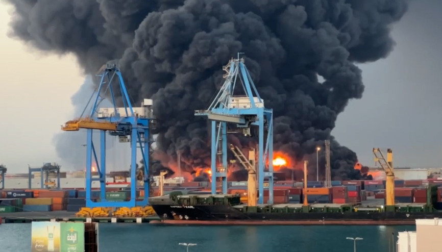 Sudan’ın Port Sudan Limanı’nda patlama ve yangınlar meydana geldi