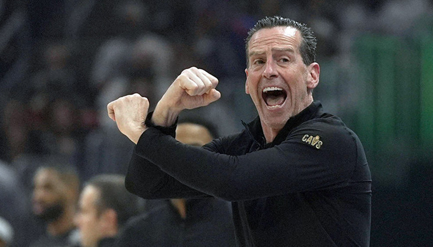 NBAde sezonun hocası Kenny Atkinson oldu