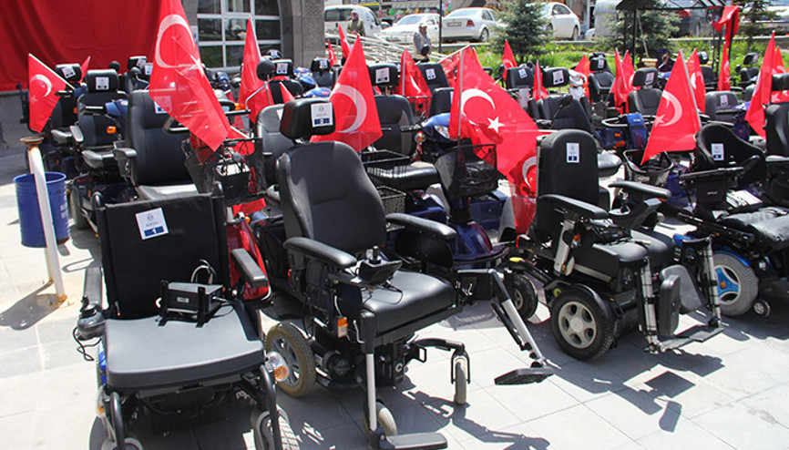 Gurbetçilerden Kayseri’deki engellilere destek