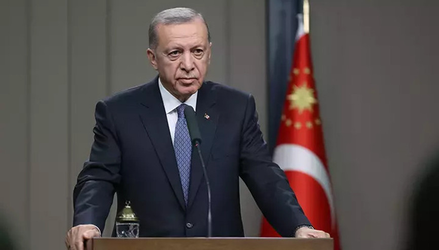 Cumhurbaşkanı Erdoğan: Evliliğin önündeki engeller kaldırılmalı Cumhurbaşkanı Erdoğan: Evliliğin önündeki engeller kaldırılmalı