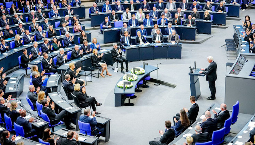 ‘Özgürlüğümüzü, demokrasimizi koruyalım’