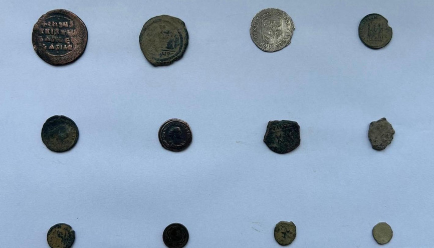Tarihi eser operasyonunda 12 sikke ve 14 tarihi eser ele geçirildi