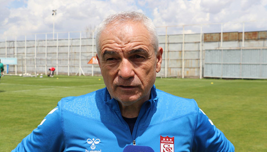 Sivasspor Teknik Direktörü Rıza Çalımbay: Galatasaray maçında gönül isterdi ki oradan puan alıp gelelim
