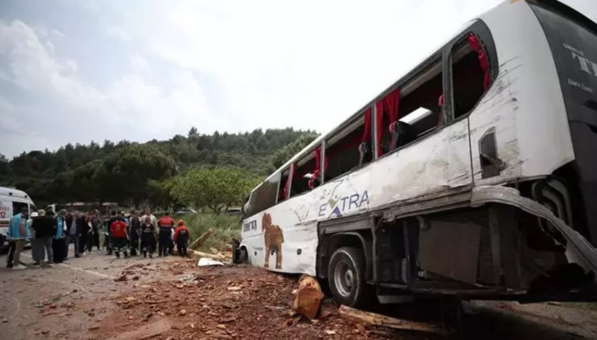Çanakkale Valisi Ömer Toraman, Ezine ilçesi yakınlarındaki trafik kazasına ilişkin açıklama yaptı