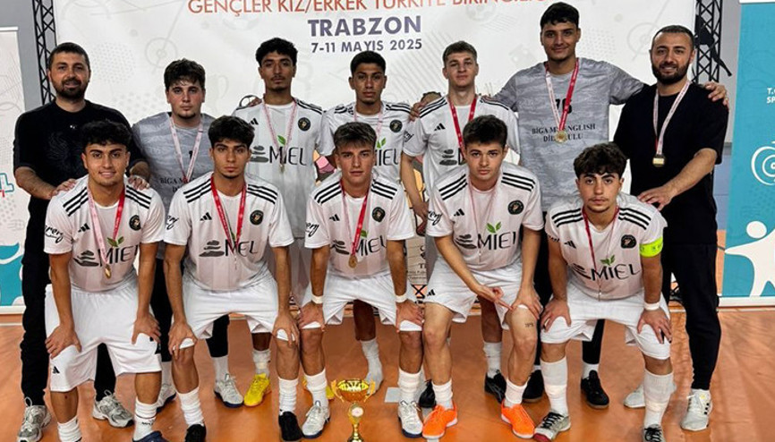 Futsalda Seyit Ateş Lisesi Türkiye Şampiyonu