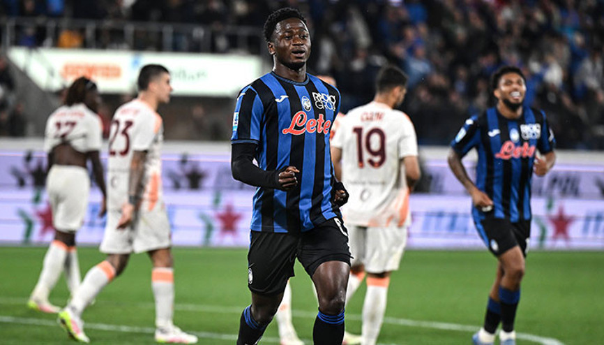 Atalanta, Romanın 19 maçlık serisine son verdi Zeki Çelik...