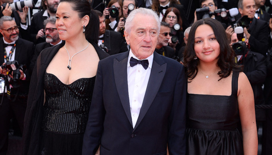 35 yaş genç aşkını ve ayrıcalıklı kızını yanından eksik etmedi... Ona milyonluk mirasından daha fazla pay verecek